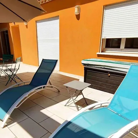 Des Pins - Jolie Proche De La * Le Grau-d'Agde